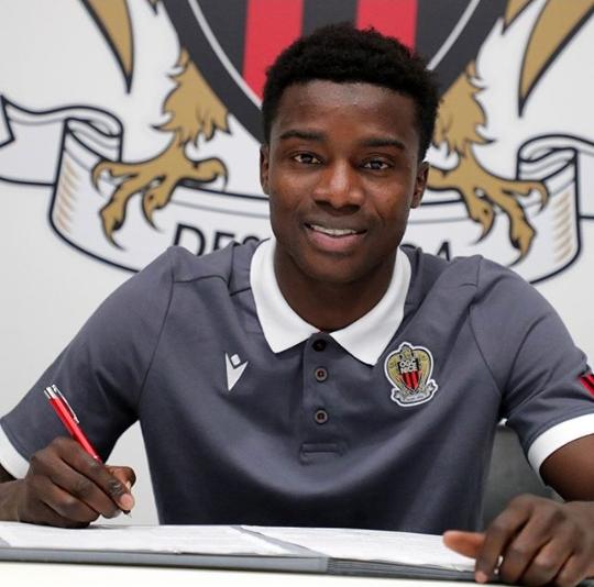 Moussa Wagué débarque à l&rsquo;OGC Nice