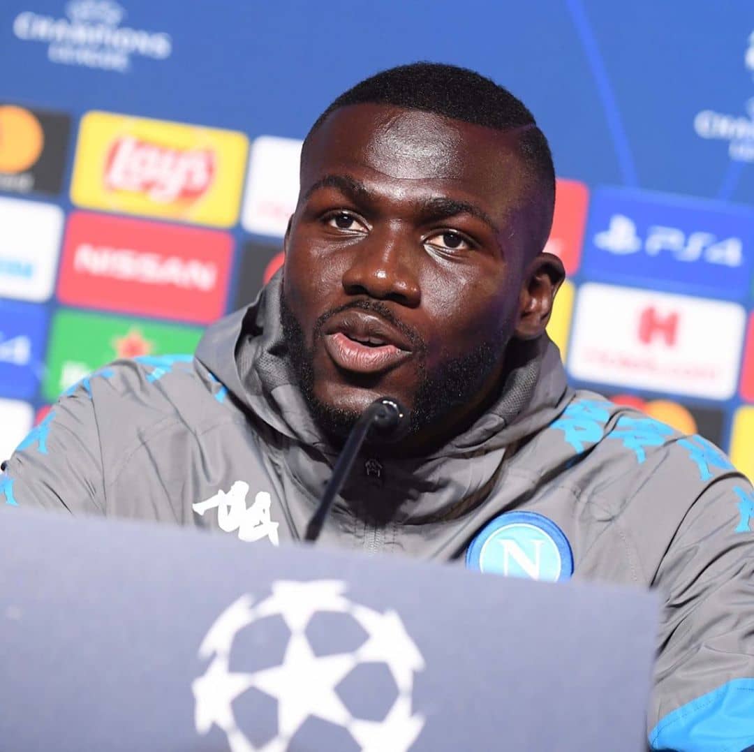 Manchester United propose un salaire XXL à  Koulibaly