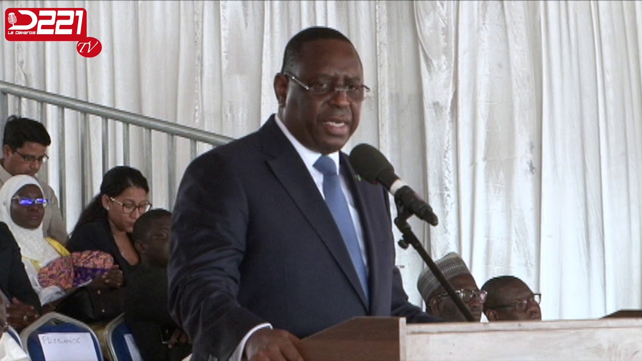 Macky Sall  offre 200 millions  aux transporteurs de l’AFTU