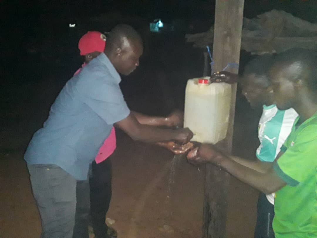 Lutte contre la COVID-19 : des  jeunes volontaires de Kolda donnent l&rsquo;exemple