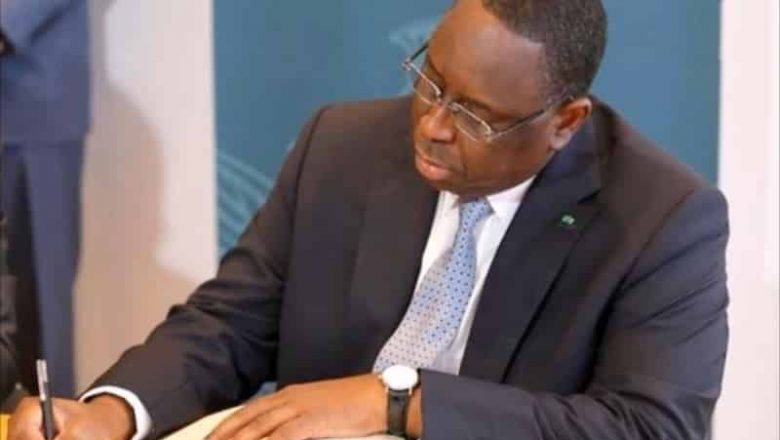 COVID-19: Le Président Macky Sall renforce la protection des travailleurs avec 4 mesures