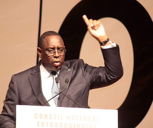 L’incivisme des Sénégalais : Macky sort le «bâton»