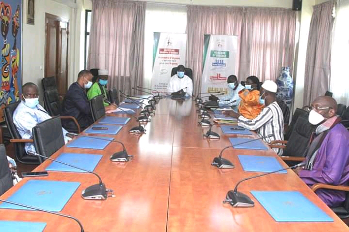 Coronavirus : Abdoulaye Diouf Sarr a reçu les tradipraticiens