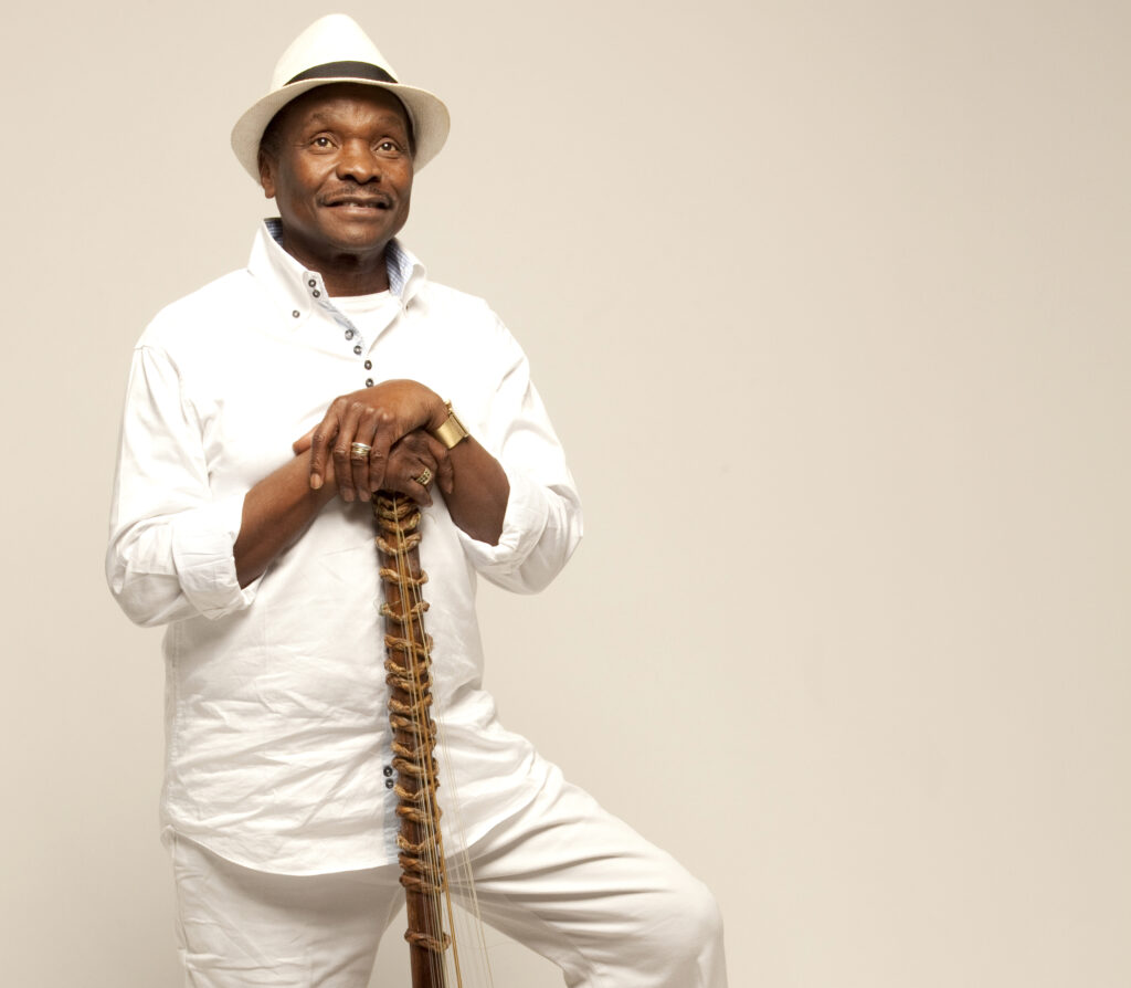 Guinée-Conakry : l’icône planétaire Mory Kanté est décédé