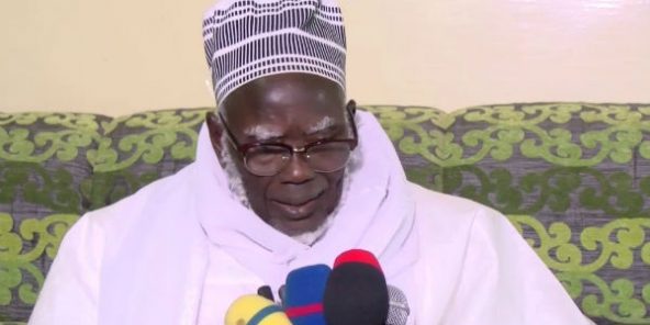 Manifestations à Touba contre l&rsquo;état d&rsquo;urgence et le couvre-feu : Serigne Mountakha sort de sa réserve et appelle au calme