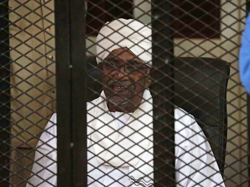 Soudan :Omar Béchir jugé pour coup d’Etat, risque la peine de mort