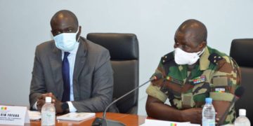 Séance de travail entre le Ministère de l&rsquo;Urbanisme, du Logement et de l’Hygiène publique et le comité de suivi de la mise en œuvre des opérations du « Force Covid 19 »