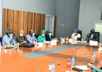 Le ministre de l’Urbanisme, du Logement et de l’Hygiène publique, Abdou Karim Fofana, a tenu une réunion avec l’Ordre des Architectes du Sénégal, ce lundi 26 octobre 2020 à Diamniadio.