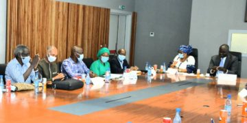 Le ministre de l’Urbanisme, du Logement et de l’Hygiène publique, Abdou Karim Fofana, a tenu une réunion avec l’Ordre des Architectes du Sénégal, ce lundi 26 octobre 2020 à Diamniadio.