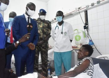 Le Ministre de l&rsquo;intérieur Antoine Diome au chevet des blessés…