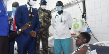 Le Ministre de l&rsquo;intérieur Antoine Diome au chevet des blessés…
