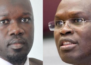 Ousmane Sonko et Khalifa Sall en conférence de presse cet après midi.