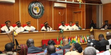 La Cedeao met en garde Macky Sall