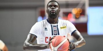 Basketball : Moïse Diamé prolonge l&rsquo;aventure avec le Caen Basket Club.
