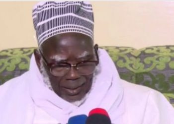 Serigne Mountakha Mbacké signe la pétition