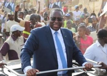 Economie: Macky entame une tournée à l&rsquo;intérieur du pays.