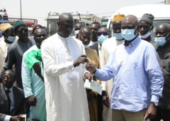 Modernisation du transport inter-urbain : Le ministre Mansour Faye lance la mise en circulation entre Dakar et Saint-Louis de 25 mini-cars climatisés.