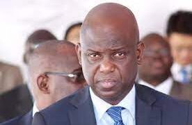 L’ Etat promet 3.000 cars d’ici la fin de l’année