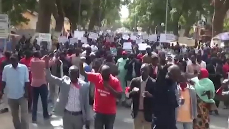 La grève des enseignants inquiète déjà les parents