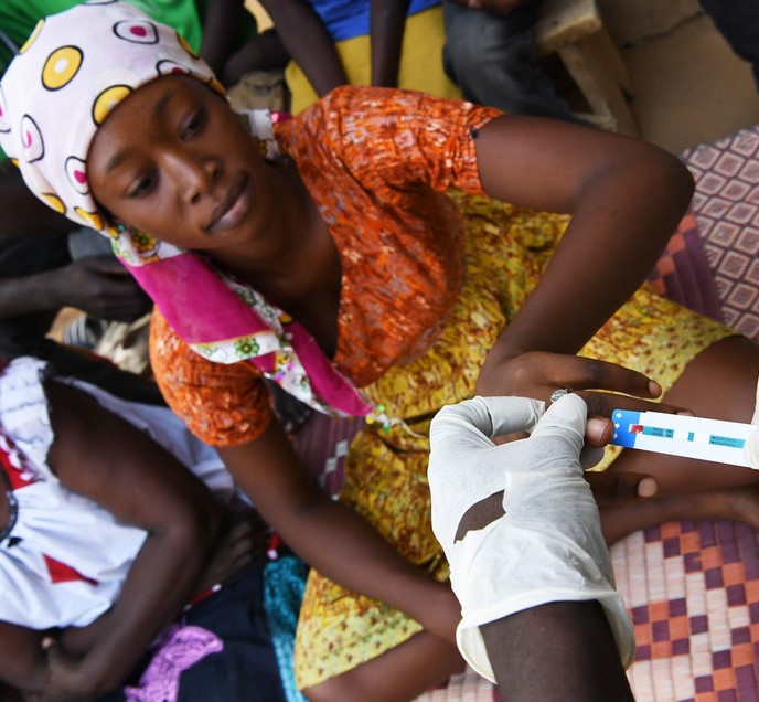 La lutte contre le VIH et la Covid-19 exige une plus grande solidarité internationale