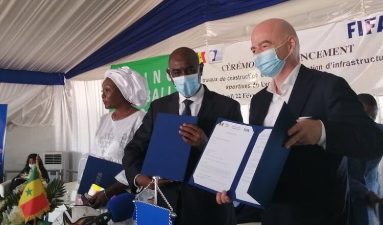 Lycée Lamine Gueye de Dakar:Gianni Infantino,a lancé les travaux d’infrastructures sportives