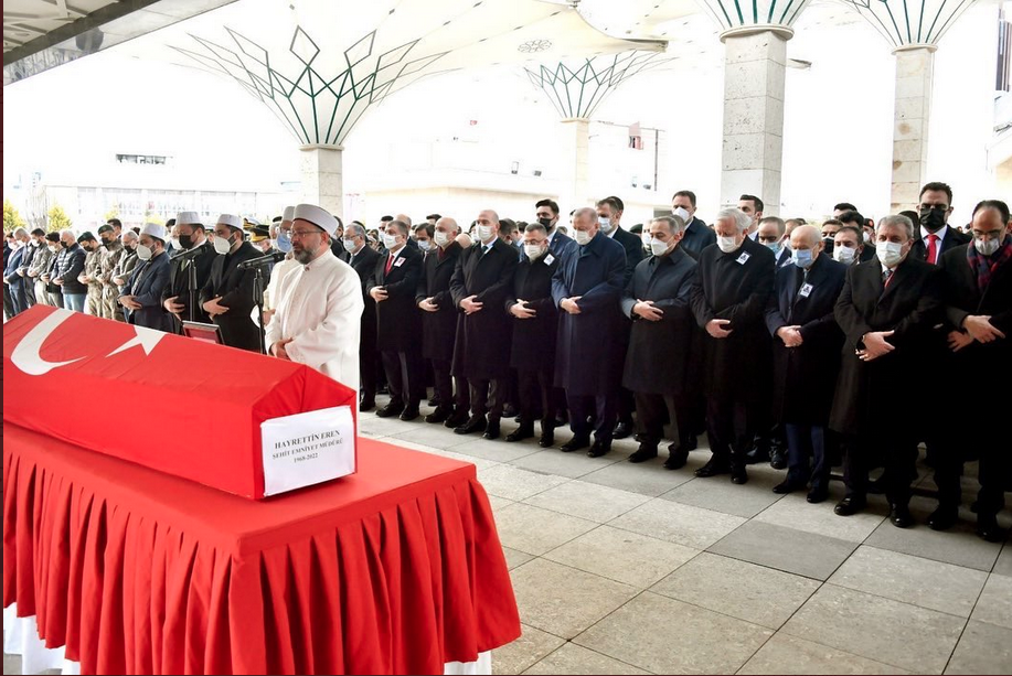 ERDOGAN a rendu hommage à Hayrettin EREN.