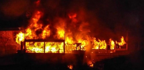 Djirnda: Les partisans de Lamine NDIAYE protestent contre l&rsquo;installation du Maire.