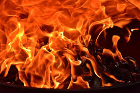 Halte aux prêcheurs-pyromanes !