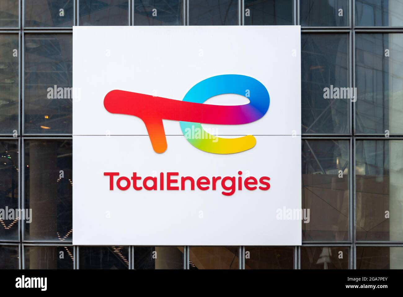 TotalEnergies renonce à acheter du pétrole et du diesel russes d&rsquo;ici à la fin de l&rsquo;année