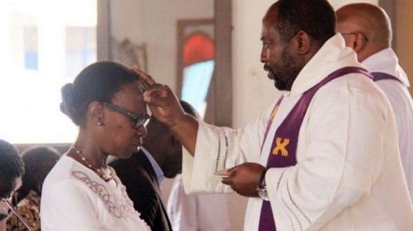 Carême : Le sens des cendres, selon le Pape François.