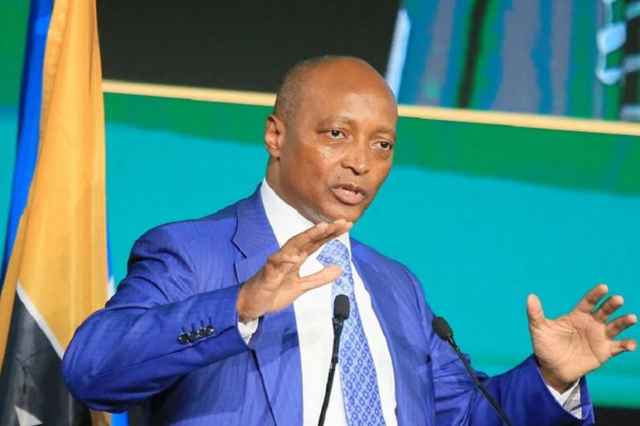 FOOTBALL : Patrice Motsepe promet plus de responsabilités aux femmes