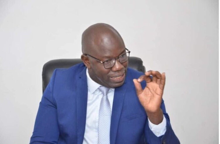 Suspension des programmes du groupe Dmedia: Le journaliste Ahmed Aidara réagit