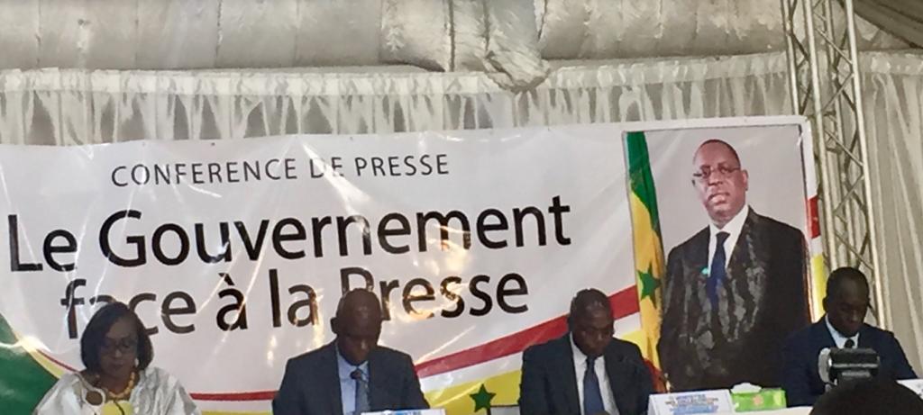 Le gouvernement face à la presse