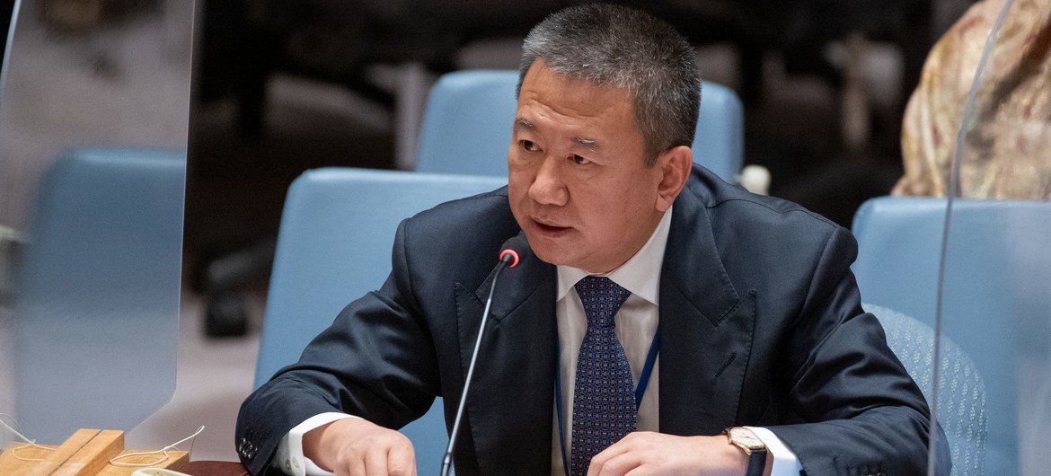 Grands Lacs d’Afrique : dynamique encourageante malgré l’insécurité dans l’Est de la RDC, estime Huang Xia devant le Conseil