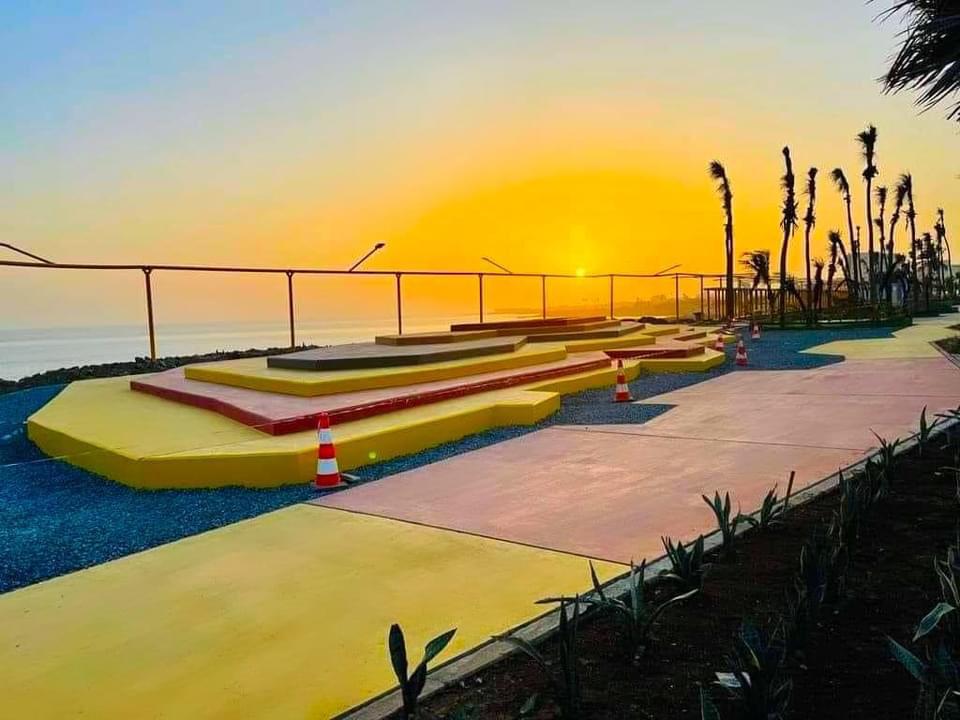 NON VOUS NE RÊVEZ PAS !!! C’EST BIEN AU SÉNÉGAL ???????? SUR LA CORNICHE OUEST