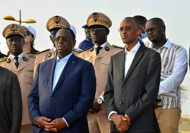 Le President en visite des travaux de la Corniche-Ouest avec le Ministre de L’Urbanisme Abdoulaye Saydou Sow