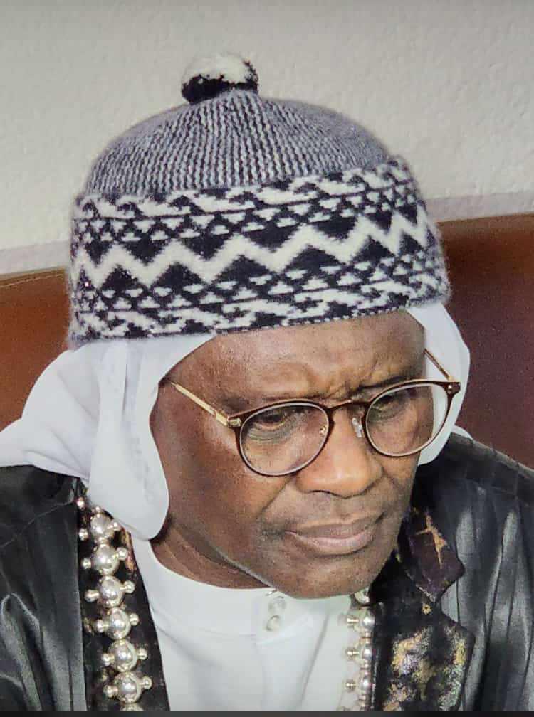 « Le président Macky Sall est le meilleur choix pour le Sénégal, je lui souhaite la majorité pour continuer ses réalisations » Serigne Modou Kara MBACKÉ au Chef de l&rsquo;État.