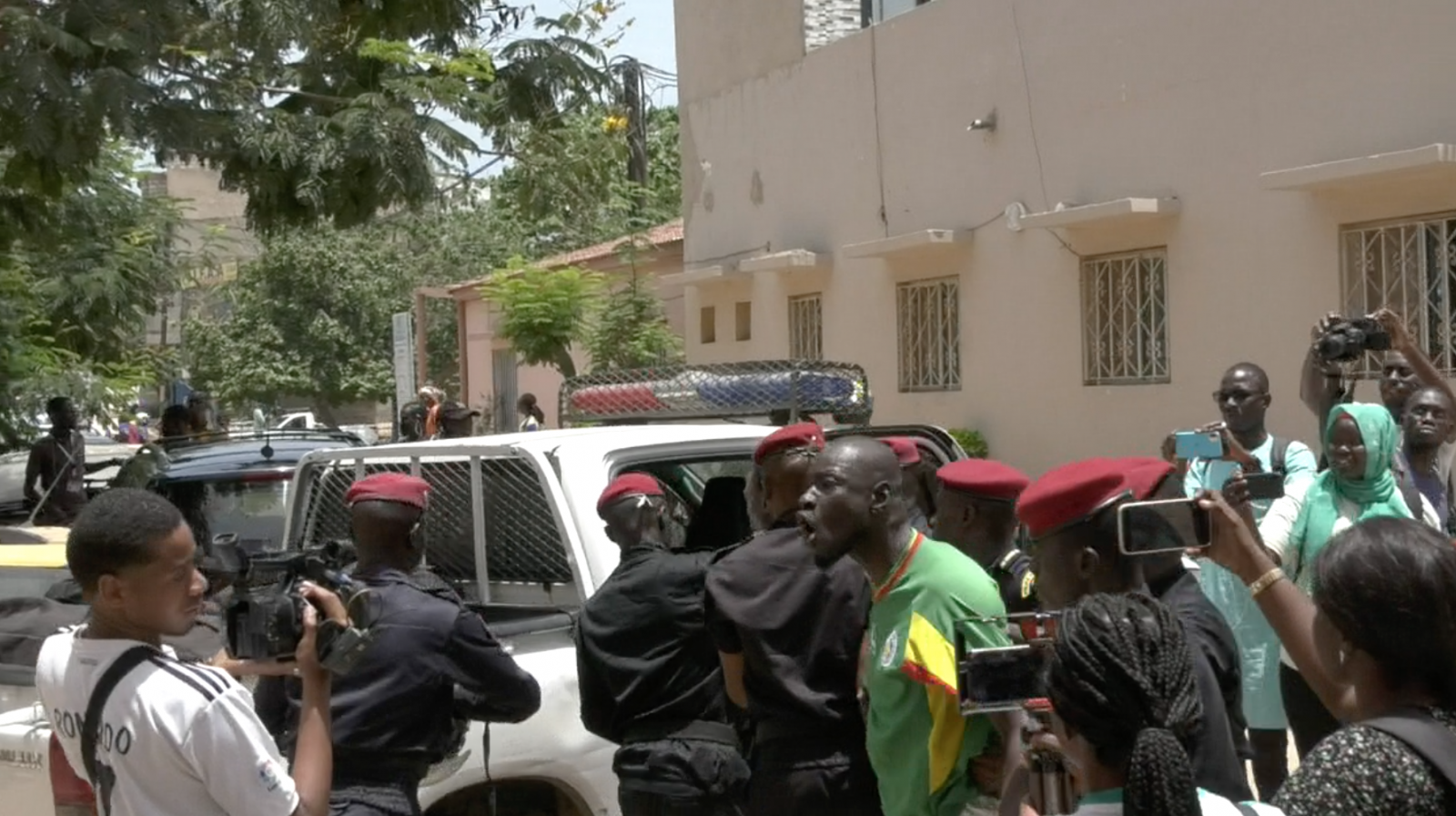 Abdou Karim Gueye alis Xrum Xax a été interpellé par la police