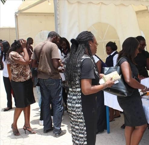 Etude sur le chômage les  femmes sont plus exposées par rapport au hommes. 