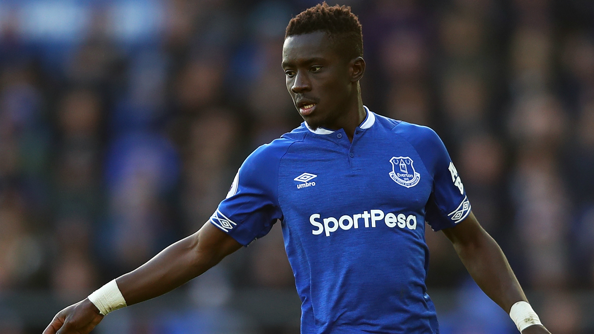 C’EST MAINTENANT OFFICIEL , IDRISSA GANA GUEYE RETOURNE À EVERTON 