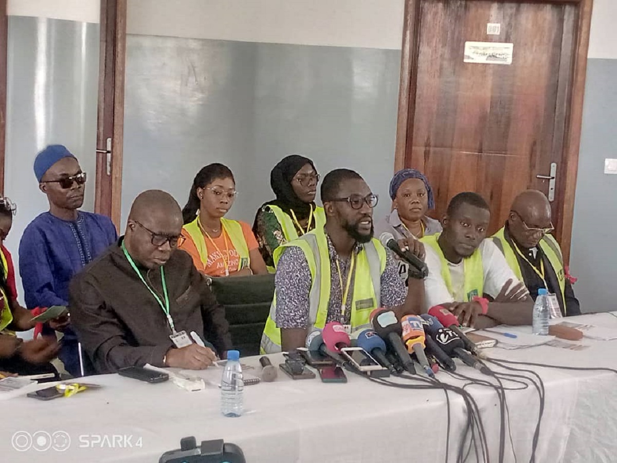 Les travailleurs des autoroutes du Sénégal dénoncent leur condition de travail et menacent d’aller en grève