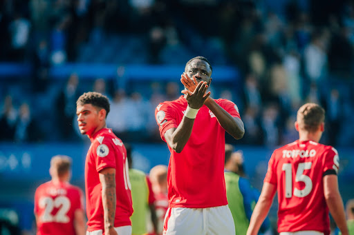 Cheikhou Kouyaté sort sur blessure pour sa première titularisation avec Nottingham Forest