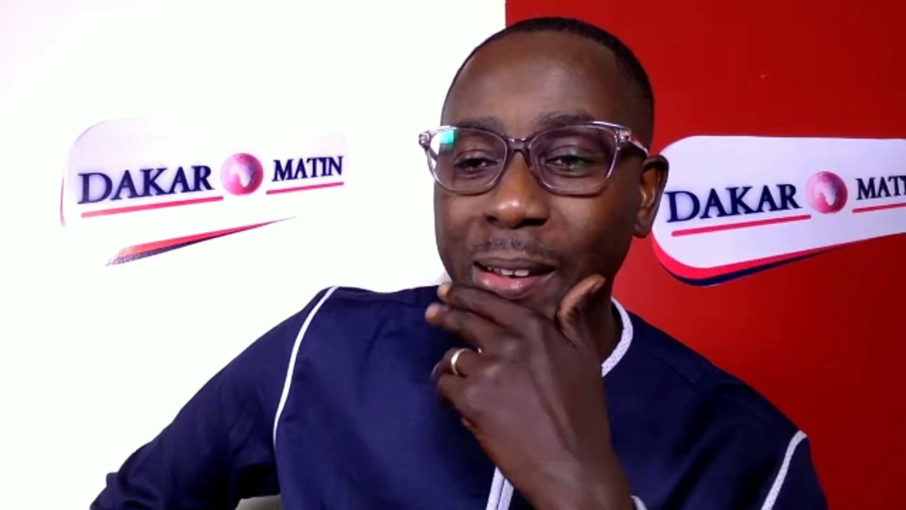 Les jeunes Mackystes détruisent Pape Alé Niang pour l’attaque contre Abdoulaye Daouda Diallo