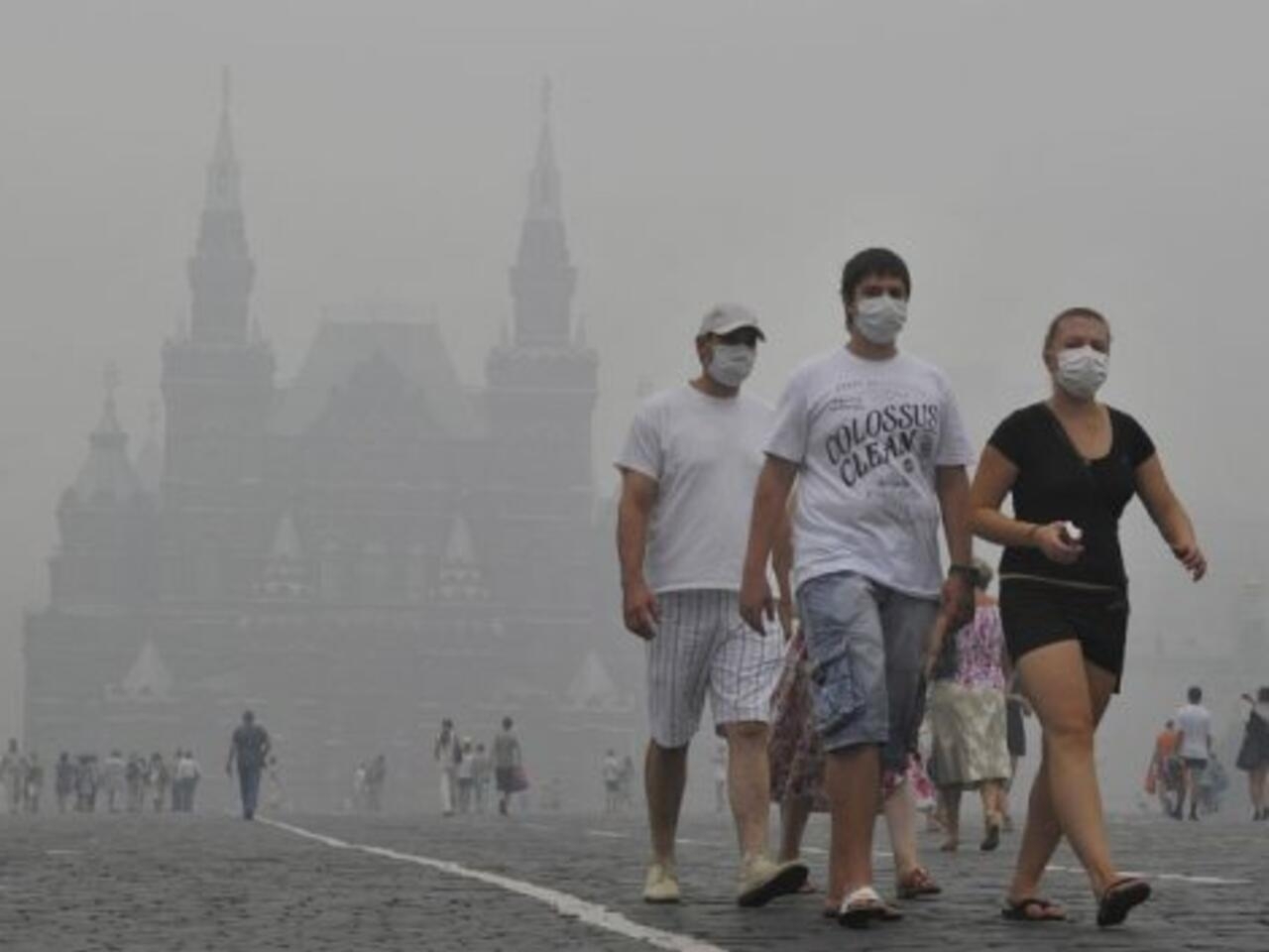Moscou envahie par la fumée des incendies de forêt et crain une pollution radioactive