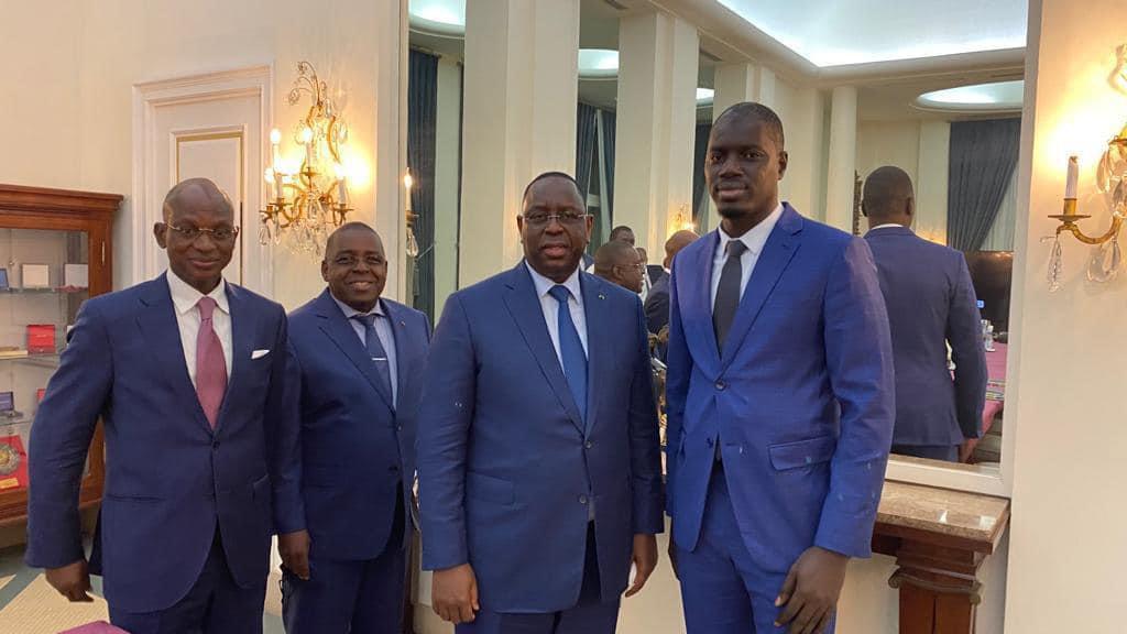 Une réunion présidée par Son Excellence Monsieur le Président de la République, s’est tenue ce Mardi 28 décembre 2021