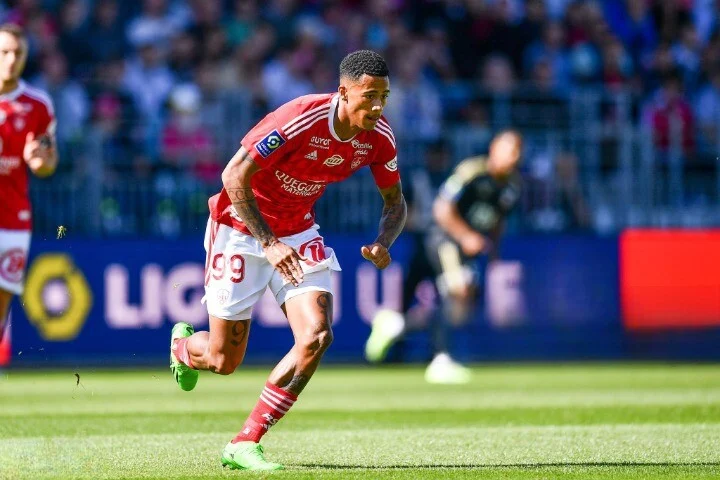 Commotion cérébrale pour Noah Fadiga, incertain pour l’Equipe Nationale