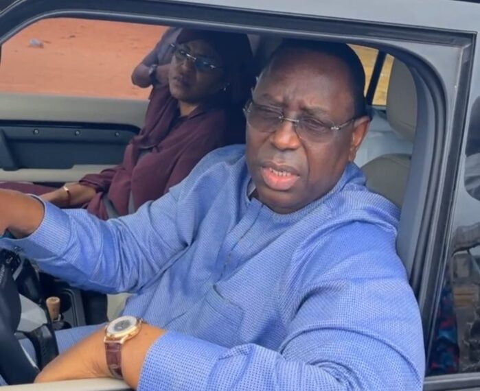 Le président Macky Sall en compagnie de la première dame font une descente dans la banlieue.