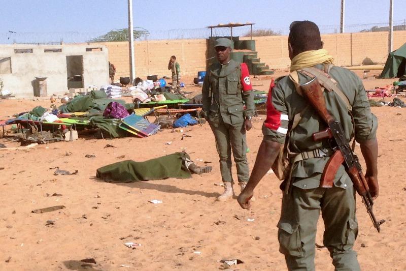 Un raid djihadiste fait état de 11 civils tués au Mali contre un camp de déplacés