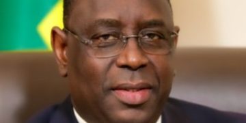 Les flottes de guerre de Macky Sall l&rsquo;investissent en 2024 et essaient de le contraindre dans le déshonneur.