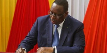 GOUVERNEMENT INACTIF» : UN RESPONSABLE DE L’APR DEMANDE À MACKY SALL DE REMANIER SON ÉQUIPE.